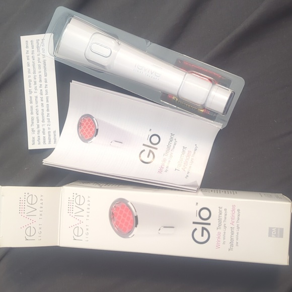 Glo Wrinkle Treatment LED Light - Picture 2 of 2